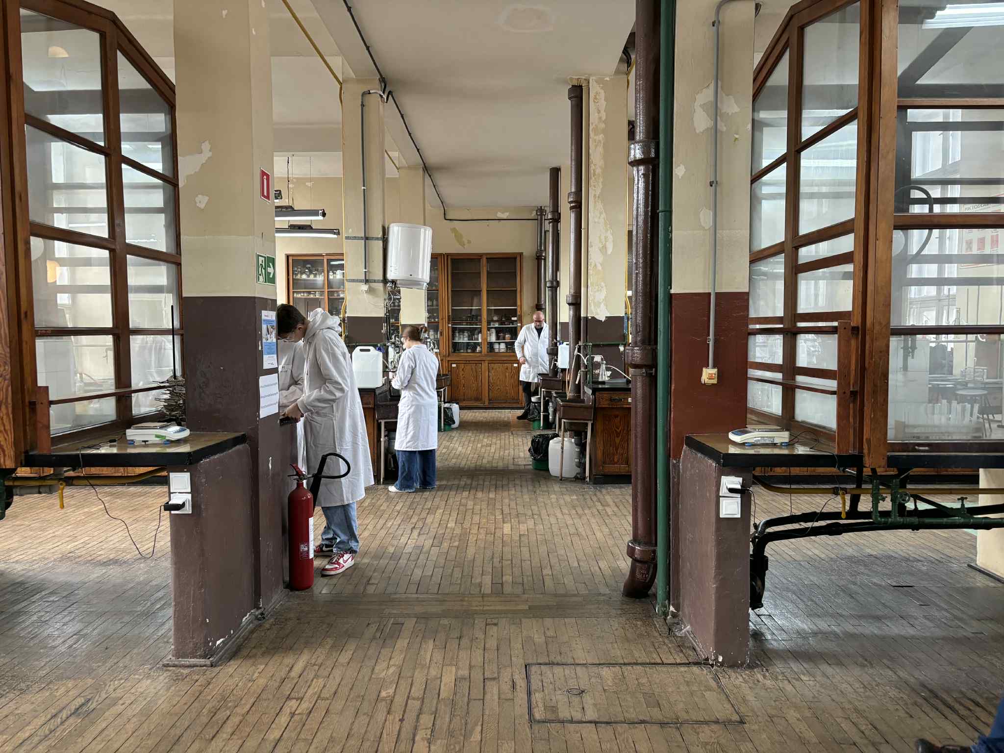 Warsztaty chemiczne kl. I C - Rozdziel to! Od mieszaniny do czystych substancji